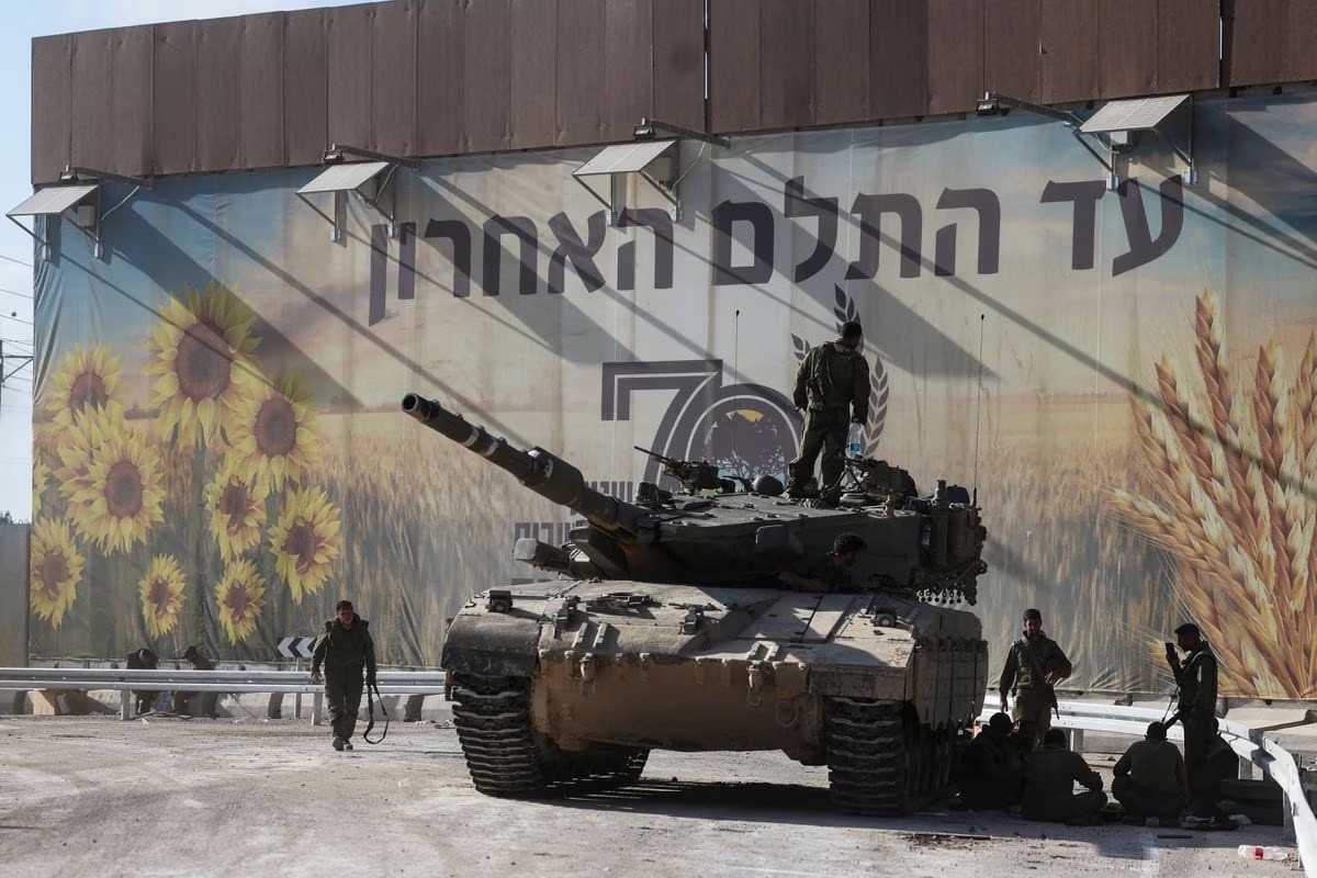 Israel and Hamas at war