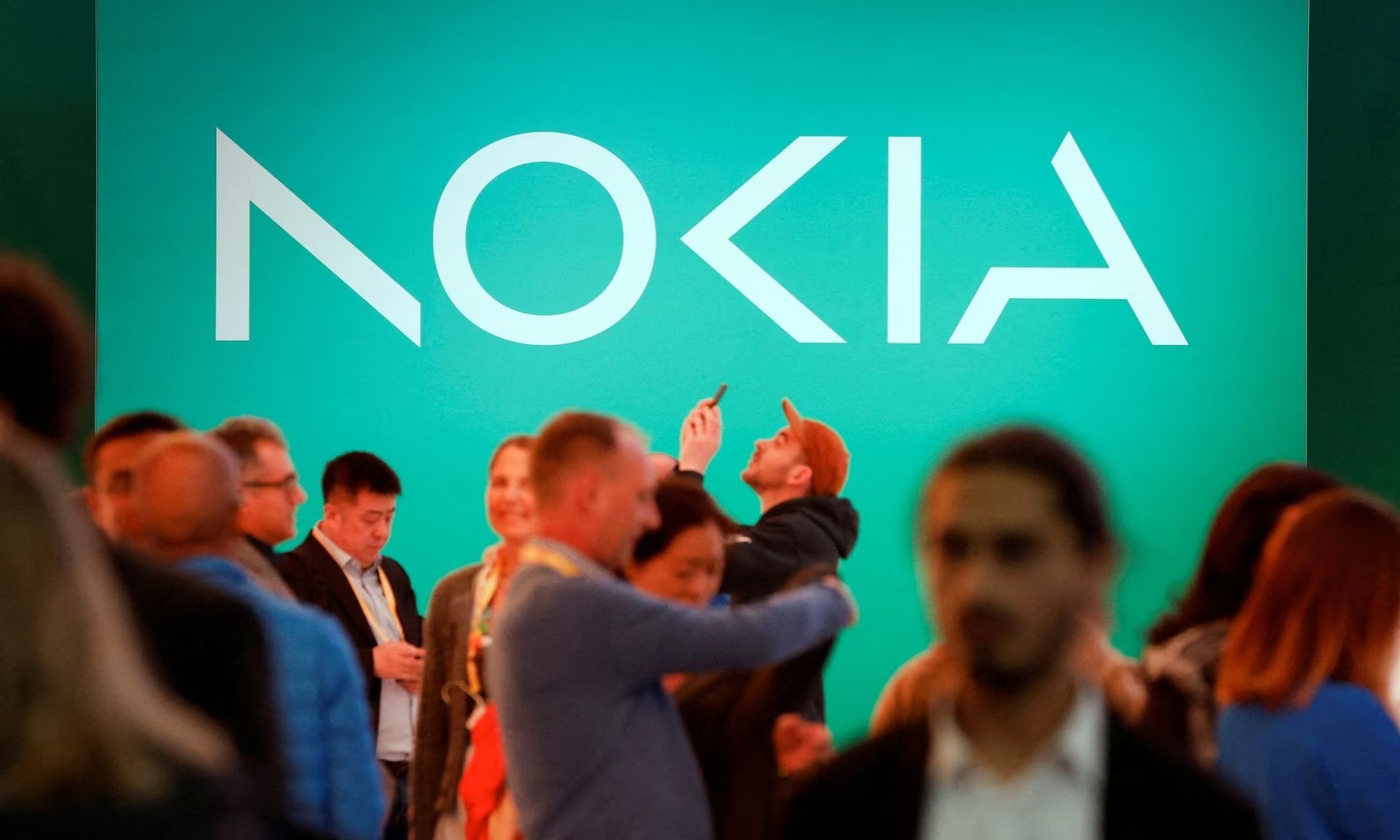 Nokia to cut up to 14,000 jobs as US demand shrinks, growth uncertain